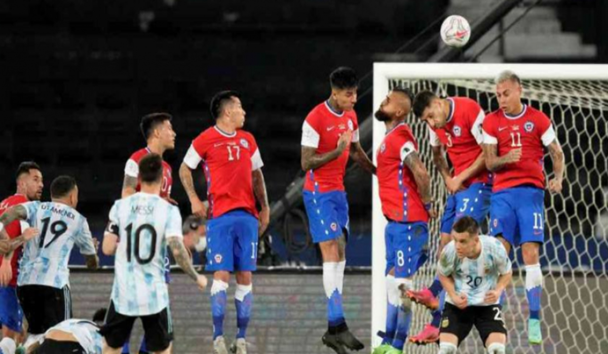 Messi free kick not enough as Argentina held to draw by Chile at Copa America